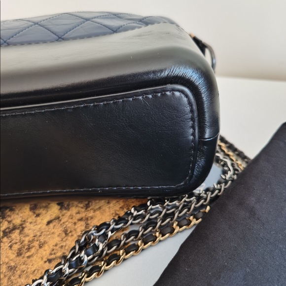 Chanel Gabrielle Bag medium Blue & Black - Picture 3 of 9